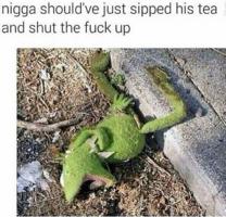 /tea_sippin_frog.jpg